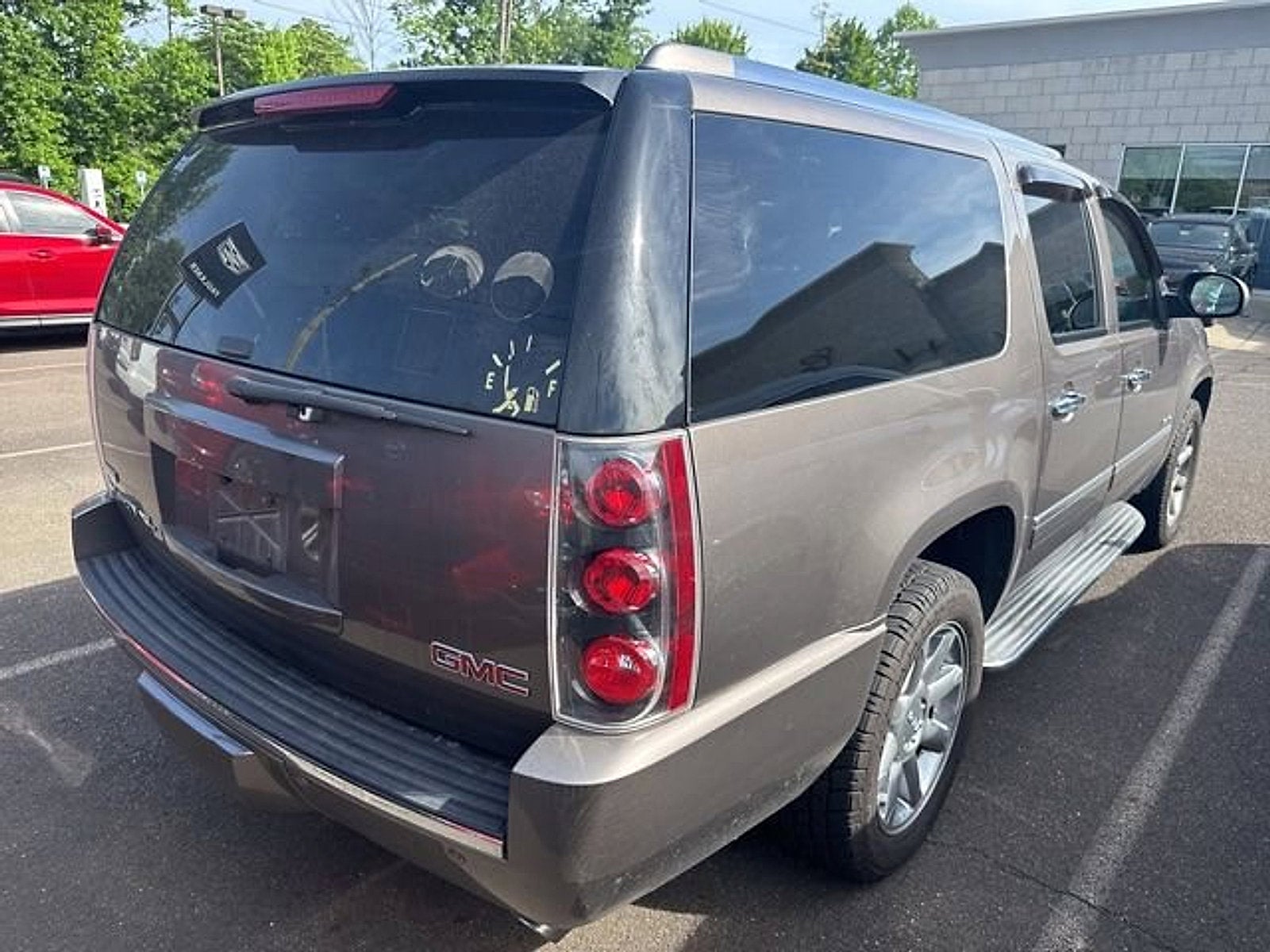 gmc yukon xl 2011 1GKS2MEF8BR294757 image gmc yukon xl 2011 1GKS2MEF8BR294757 image